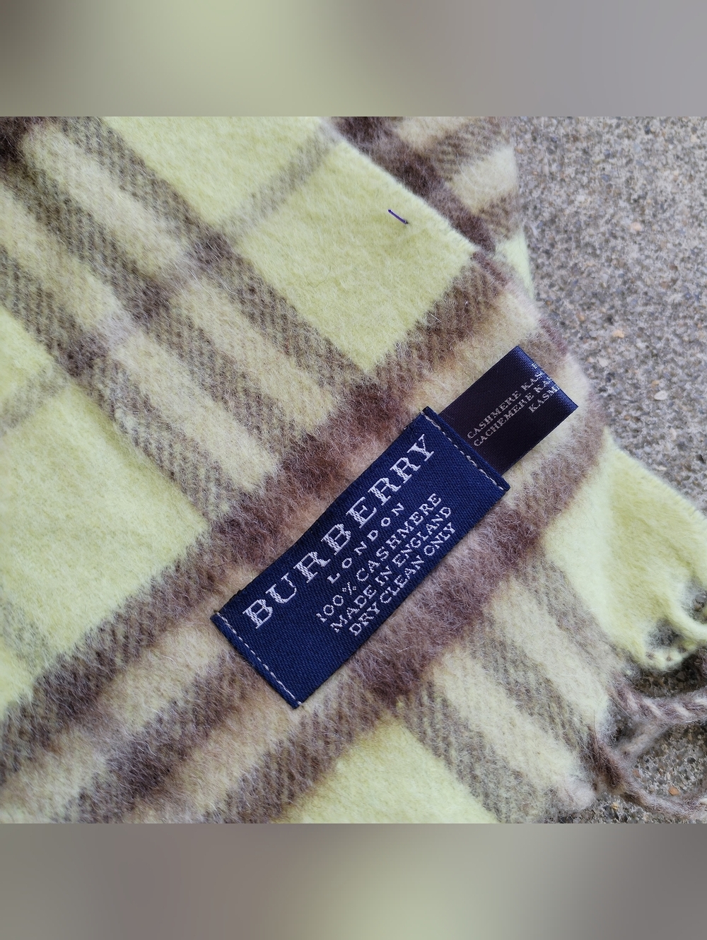 Burberry Scarf 100% Cashmere Mint Green and tan - Picture 3 of 5